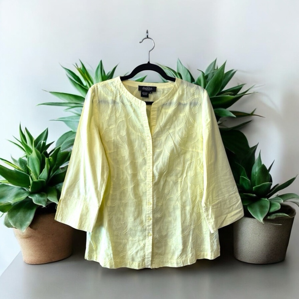 Peck & Peck Yellow 3/4 Sleeve Top with Raised Vine/Floral Design